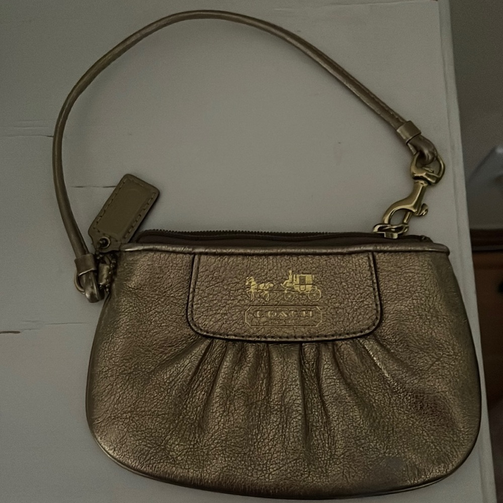 Coach Wristlet…..Gift for Bridal party
